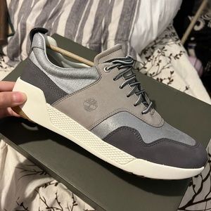 Womens Timberland Kiri Sneaker Size 8.5